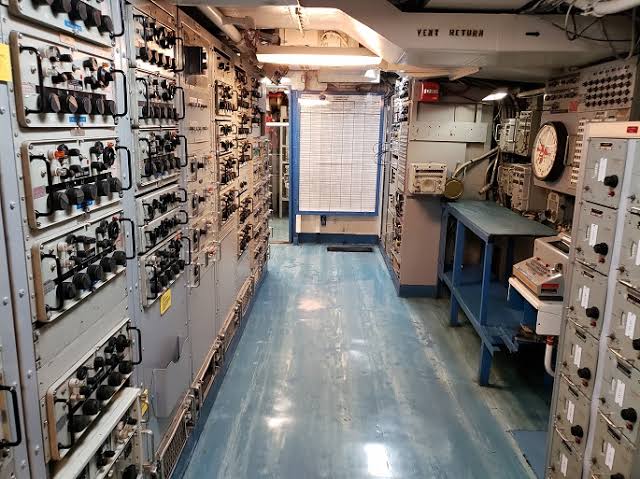 USS Midway: Radio Room | Western Ghost Towns and Industrial Archaeology