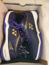 During the rallies, it was very easy for kento momota to return shi yu qi shots and it led to a solid win for kento momota. Badminton Shoes Power Cushion 65 Z 2 Mens Kento Momota Exclusive Men S Fashion Activewear On Carousell