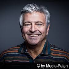 Synchronsprecher von Sam Elliott buchen