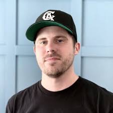 Shelly Guzman (@shelly_gee)