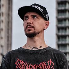 Repping all my favorite producers!! All of them inspired me to make beats.  Legends 🙏🏻