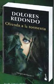Dolores redondo meira (born 1 february 1969) is a spanish writer of noir novels, author of the baztán trilogy, and winner of the 2016 premio planeta de novela literary prize. Ofrenda A La Tormenta Von Dolores Redondo Taschenbuch 978 84 233 5101 5 Thalia