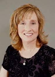 Penelope Hale's Instagram, Twitter & Facebook