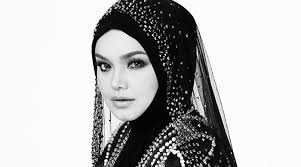 Siti nurhaliza was an easy target for public opinion since khalid, who is the executive chairman of cosmetics company simplysiti and founder of we've tried everything to conceive recommended by friends and family. Dato Siti Nurhaliza Celebrates 20 Years In Music Buro 24 7 Malaysia