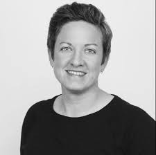 Traci Berry's Instagram, Twitter & Facebook