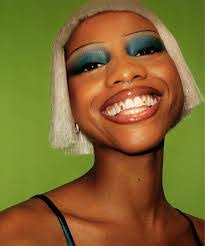 Alicia Drayton's Instagram, Twitter & Facebook