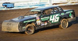 Carter Sweeps Season Finale at Devils Lake Speedway