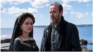 The front of each glass features the sigils of the four main houses in the story, while the back features that house's words; Game Of Thrones Prequel House Of The Dragon Looking Spectacular Variety