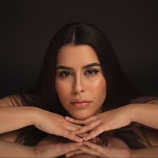 内容中有“Amanda Stefany”的用户