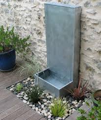 Fontaine De Jardin En Zinc Fontaine Zinc Murale A Debordement Osmose Sarl Fontaine De Jardin Fontaine De Jardin Moderne Jardins