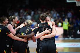 Comendo mãe dormindo porno this lady seems significantly