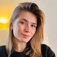 900+ “Julia” profili