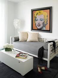 Diy daybed| amazing way to use wood pallets! How To Dress Your Daybed