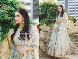 Who does not dream of a big grand wedding day? 10 Bridal Hairstyle Ideas For Your Reception Look Bridal Beauty Weddingsutra