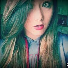 Courtney Bemis's Instagram, Twitter & Facebook