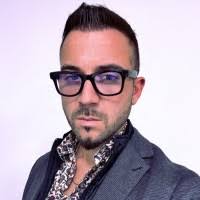 800+ "Versluys" profiles