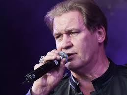 Burçin orhon johnny logan dan olan çocuğunu nasıl büyüttü. Johnny Logan Singer Wiki Bio With Photos Videos