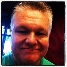 Michael Vandervort's Instagram, Twitter & Facebook