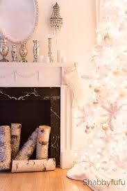 It looks gorgeous and feels warm and cozy. Secrets Tips To Decorate A White Christmas Tree Shabbyfufu Com