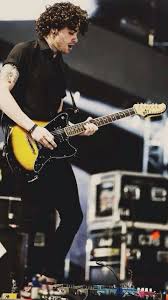 Pin By Ryan Azevedo On Paramore 3 Guitar Taylor York Acoustic Guitar Chords