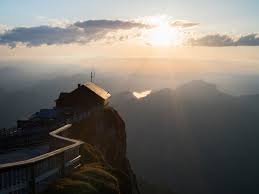 Im weissen rössl am wolfgangsee begrüßt sie familie peter, die das hotel in 5. Schafberg Wolfgangsee Wandern Sonnenuntergang 2 Smilesfromabroad