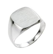 How To Find The Perfect Anniversary Gift For People You Love Giftsandwish Signet Ring Men Silver Signet Ring Rings For Men