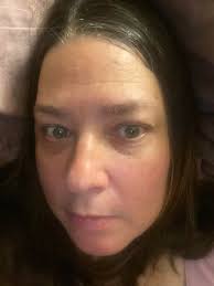 Makeup and photo posting rules in the How Old Do I Look group