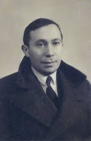 Leo Strauss's Instagram, Twitter & Facebook