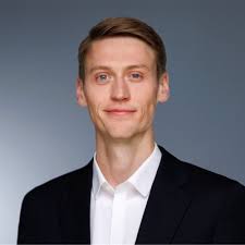 After an interesting journey I'm very grateful to be able to start this new  chapter in my life. From today onward I will join the HR Strategy team of  Schaeffler as professional