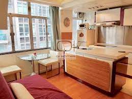 For Rent Hk 32k Pao Yip Building 1 7 Ship Street Hong Kong Compact But Well Laid Out Three Bedroom Flat In Great Locat Property For Rent Home Building