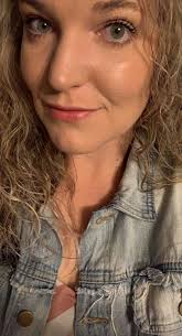 Look mom! Can I be an influencer now?” 😁🌸 IG: @mish.marshall