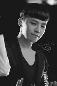 Cả nhóm T-ara đi viếng đám tang bà nội của Boram