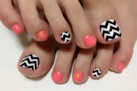 Remember, fashion does not clothing only, rather it covers all the outlook of a human being to look up to date. 15 Super Cute Summer Toe Nail Designs