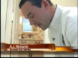 Extreme heat brings roaches out across Valley