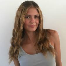 Maybe you would like to learn more about one of these? Amalia Kwstopoyloy Pozarei Me Magio 20 Meres Prin Apo Ta Xristoygenna Instyle Gr