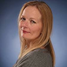 Kelly Reiber's Instagram, Twitter & Facebook