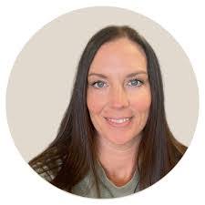 Karin Carpenter's Instagram, Twitter & Facebook