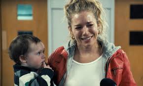 Сиенна роуз диана миллер (англ. American Woman Review Sienna Miller Stands Up In Sensitive But Soapy Emo Drama Drama Films The Guardian