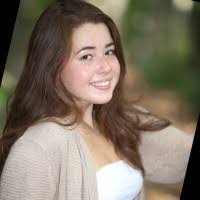 Isabelle Whalen's Instagram, Twitter & Facebook