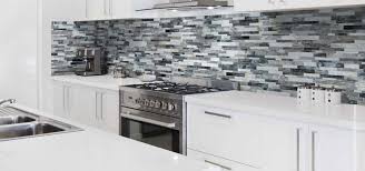 a guide to choosing glass mosaic tile