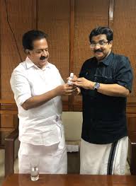 Mk muneer mla and muslim league offers house for nidha and keerthi | oneindia malayalam. Ramesh Chennithala On Twitter 2 3 Started My Challenge By Challenging My Good Friend Mk Muneer A Doctor Himself By Giving Him A Hand Sanitizer Cleanhandschallenge Unitetofightcorona Weshallovercome Https T Co Nlludzab7s