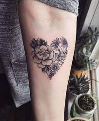 Heart made out of flowers tattoo. Pinterest Osterreich