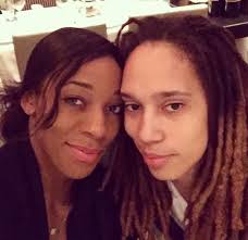 LoveIsLove WNBA Stars Glory Johnson & Britney Garner picked out Glory's  wedding dress last week. They tied for our #WCW