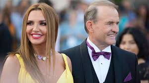 Картинки по запросу медведчук в молодости Oksana Marchenko Otmechaet Den Rozhdeniya Kuda Propala Vedushaya I Zhena Medvedchuka Foto