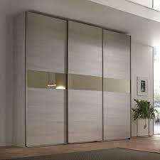 Konsep lemari minimalis terbuat dari bahan kayu jati terbaik melalui 3 pintu dengan ukiran di pintu model geser ( sliding door ) merupakan perabot interior yang menampilkan kesan furniture berbeda pada ruangan kamar desain sederhana nan menawan terlihat dari konsep pintu yang memakai sistem pintu geser yang menampilkan kesan ringkas minimalis serta pola ukir maupun variasi garis sederhana pada. Lemari 3 Pintu Sliding Sliding Door Wardrobe Designs Wardrobe Door Designs Wall Wardrobe Design