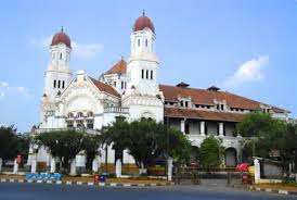 Semula gedung ini untuk kantor pusat perusahaan kereta api (trem) penjajah belanda atau nederlandsch indishe spoorweg naatschappij (nis). Tujuan Wisata Ternama Di Semarang Lawang Sewu Informasi Hotel Murah Surabaya Jakarta Malang Jogja Bali Bandung