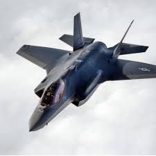 F 22 Raptor Vs F 35 Lightning Cost Performance Size Top Speed Raptor Lightning Air Ride