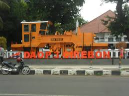Daerah operasi iii cirebon, disingkat dengan daop 3 cirebon atau daop iii cn, adalah salah satu daerah operasi perkeretaapian indonesia, di bawah lingkungan pt kereta api indonesia (persero) yang berada di bawah direksi pt kereta api indonesia dipimpin oleh seorang vice president (vp) yang berada di bawah dan bertanggung jawab kepada direksi pt kereta api indonesia. Daerah Operasi Iii Cirebon Wikipedia Bahasa Indonesia Ensiklopedia Bebas
