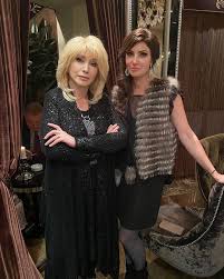 Отдых:анастасия макеева в четвертый раз собирается замуж и признается, что чувствует себя «неприлично счастливой». 38 Letnyaya Anastasiya Makeeva Pokazala Mamu