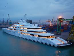 Jeff bezos dropped about 80 million on three adjacent new york city apartments in a deal that is expected to close on tuesday katherine clarke reported for the wall street journal. Yacht News Infos Von Business Insider